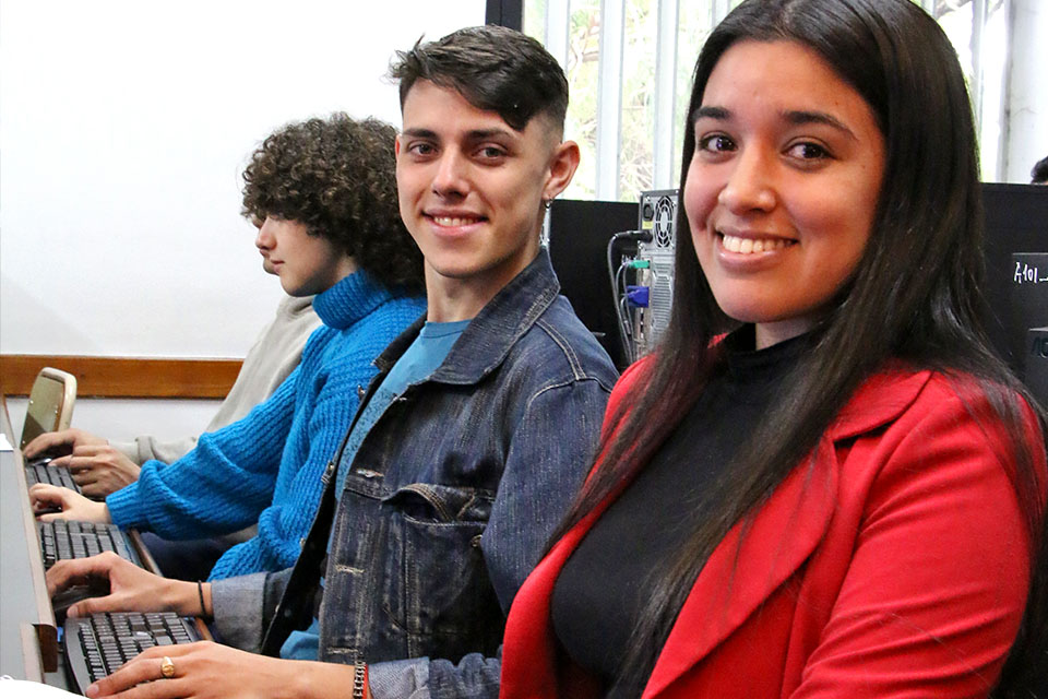 Profesorado de Educación Secundaria en Tecnologías de la Información y la Comunicación